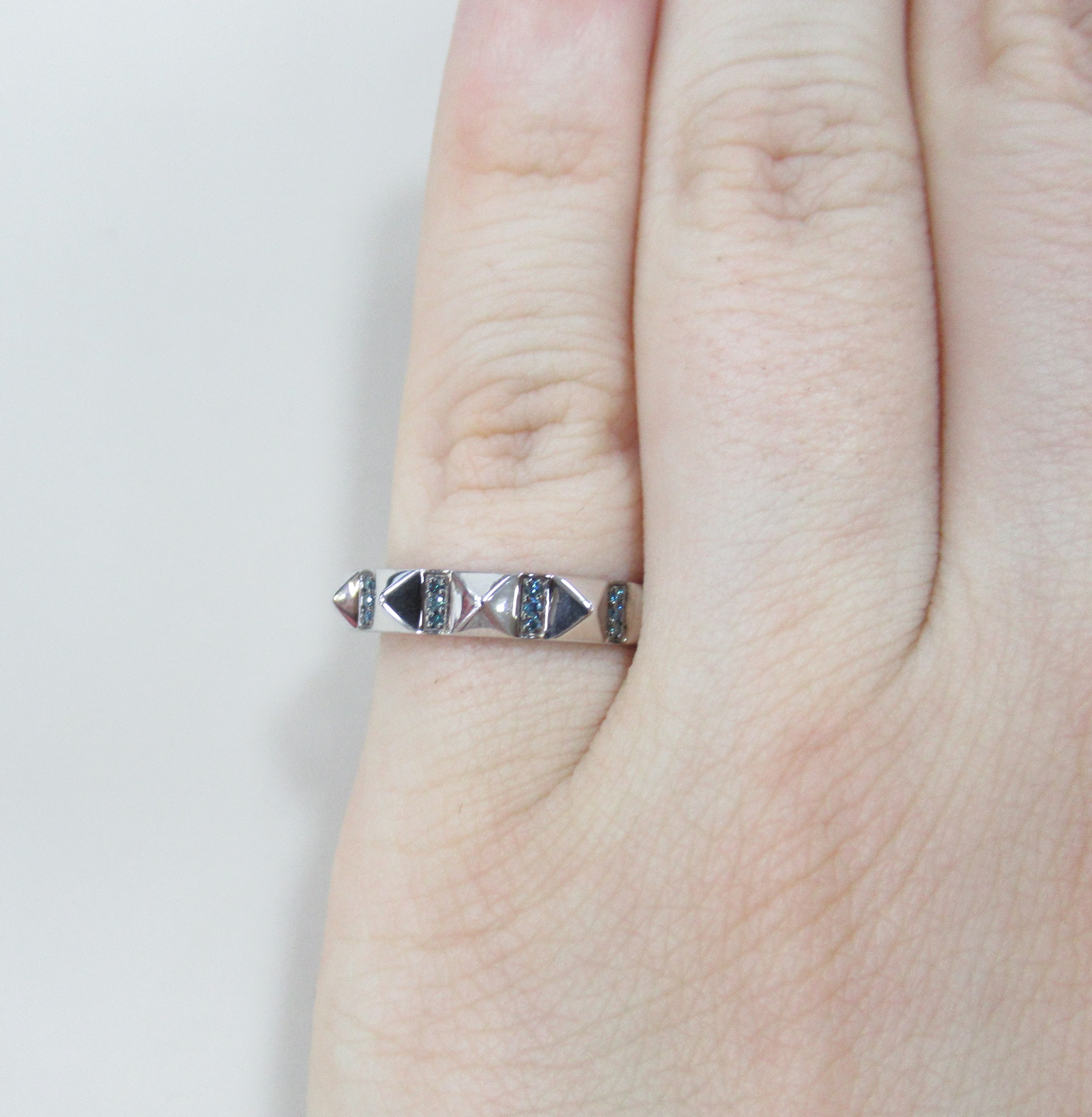 10311-001045 Кольцо (Au 585)